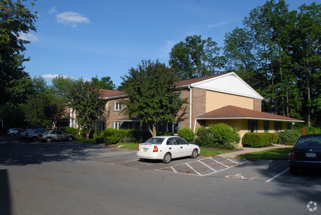 Building Photo - Fulton House