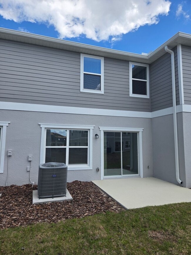 Building Photo - Brand New Townhome in The Sanctuary