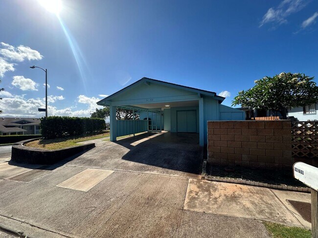 Building Photo - Village Park -3 Bed/ 2 Bath/ 2 Parking