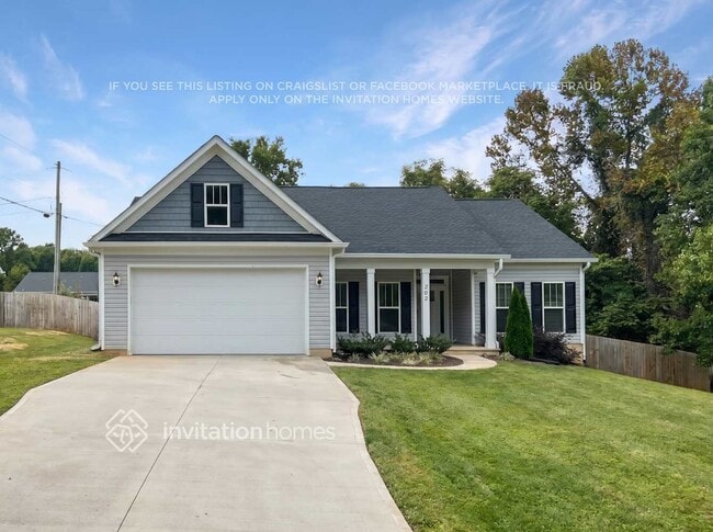 Building Photo - 202 N Toria Dr