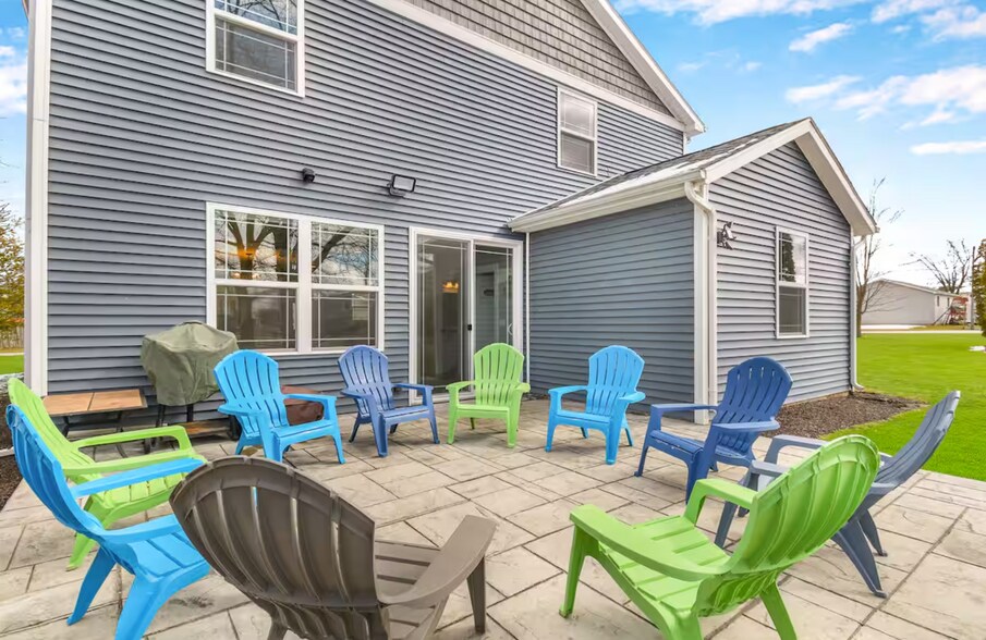 Building Photo - 9821 N Marine Key Dr