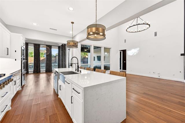 Building Photo - 4740 Desert Willow Dr