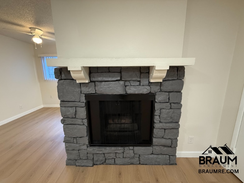 Building Photo - 13347 Victory Blvd