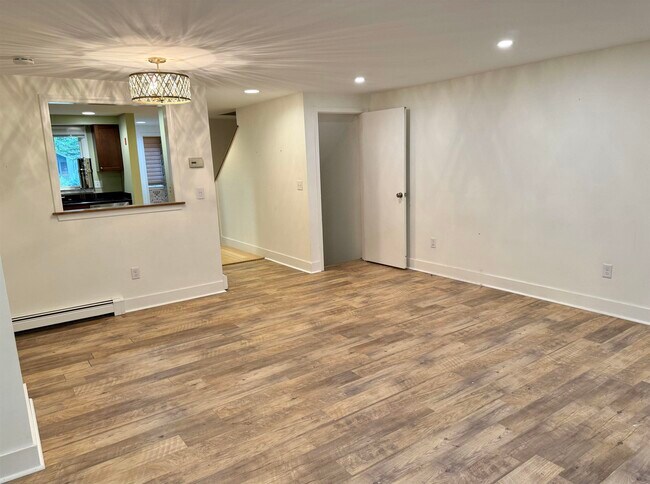 Building Photo - 34 Brookside Dr
