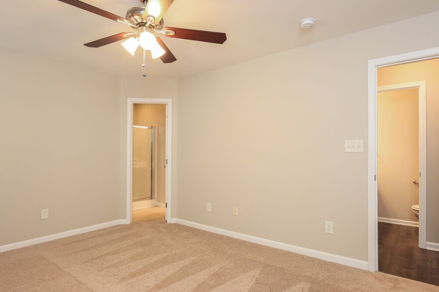 Building Photo - 3952 Tyler Bluff Ln