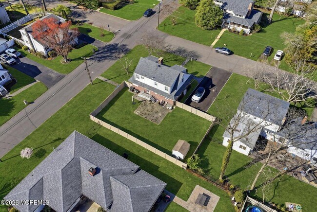 Building Photo - 227 Chatham Ave
