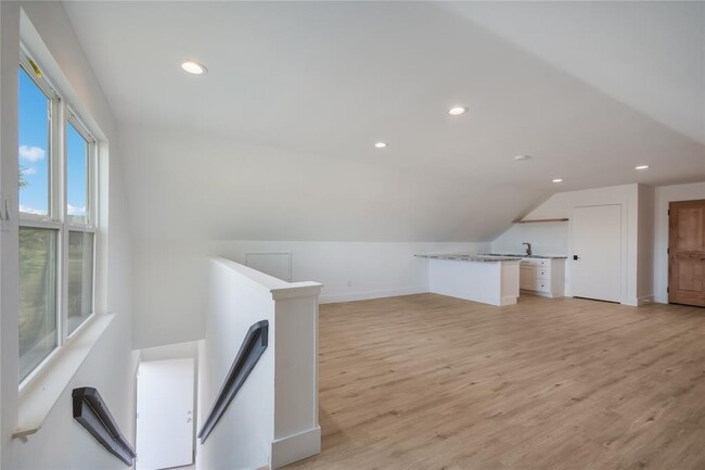Building Photo - 15603 TX-29