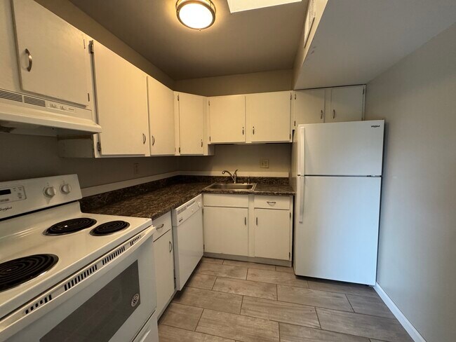 Building Photo - THE VILLAGES SOUTH 310