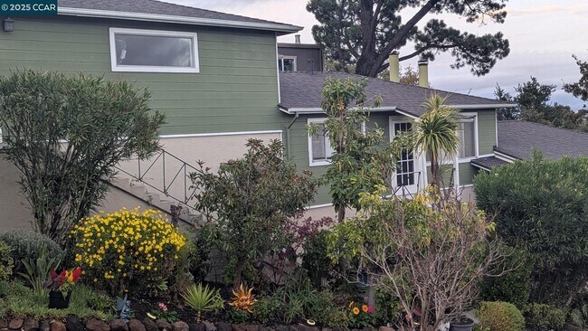 Building Photo - 1672 Terrace Road,Walnut Crk