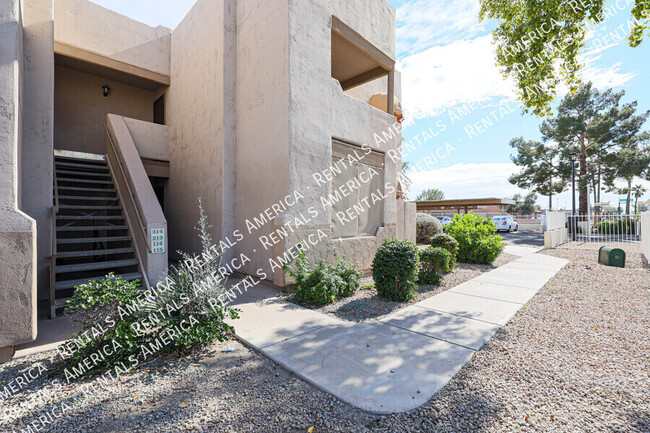 Primary Photo - 5035 N 17th Ave