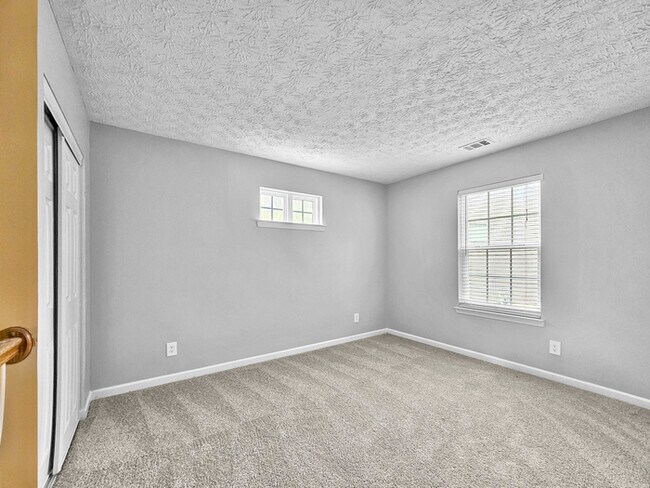 Building Photo - 1236 Liriope Ln SE