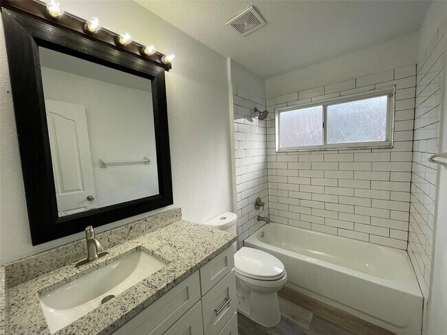 Building Photo - 10604 Cobham Wood Ct