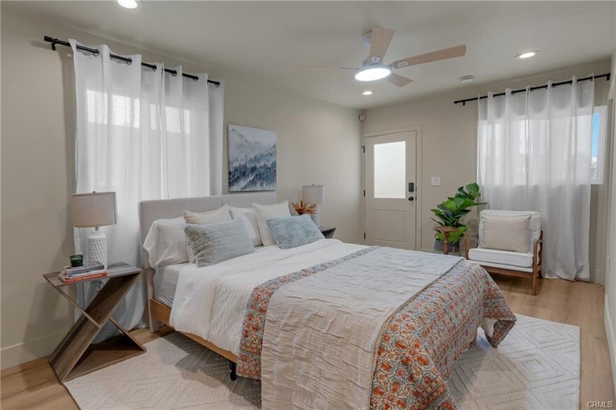 Bedroom 2 - 1123 E Ocean Blvd