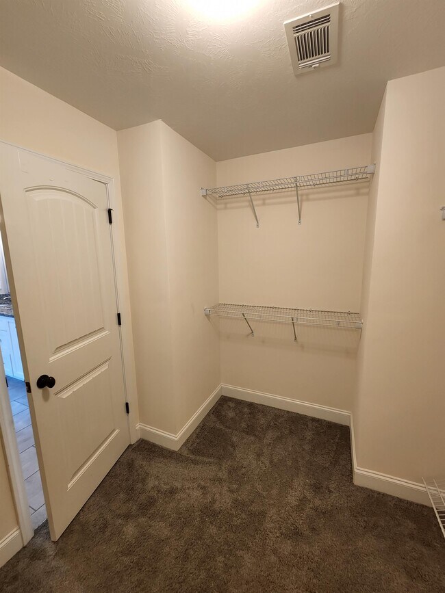 Building Photo - 3075 Margot Ln