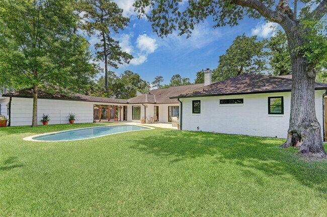 Building Photo - 12419 Mossycup Dr