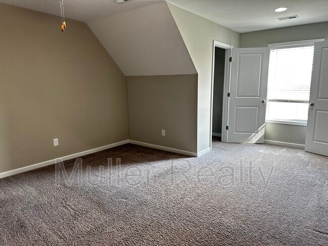 Building Photo - 7959 Cambridge Reserve Dr