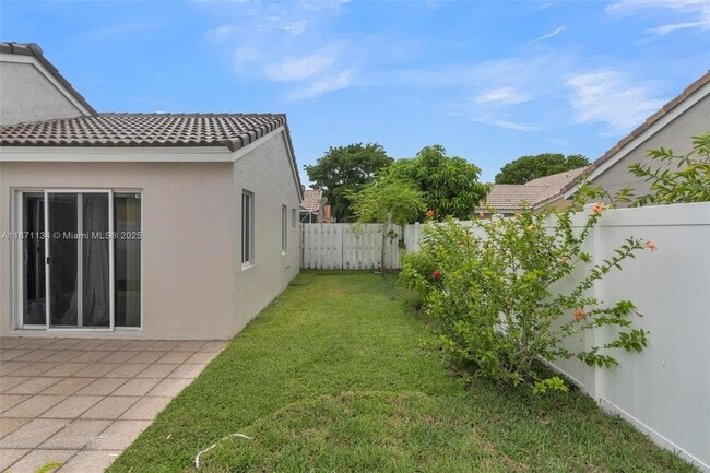 Building Photo - 1592 Salerno Cir