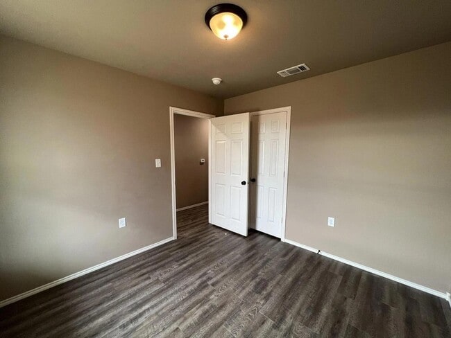 Building Photo - 2911 Cornell St