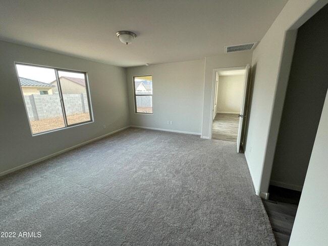 Building Photo - 2029 E Velvet Pl