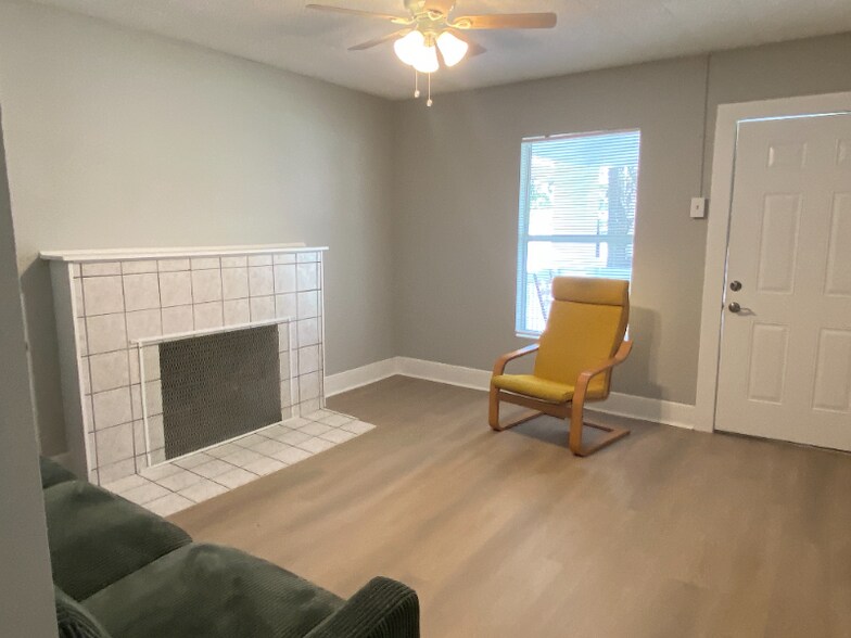 Building Photo - 4360 Emerson Ave S