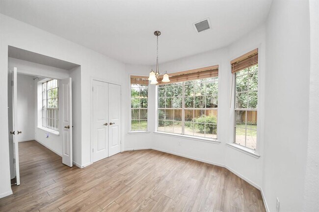 Building Photo - 103 Lakeridge Dr
