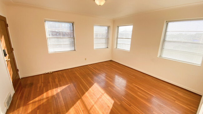 Living Room - 227 W Dunklin St