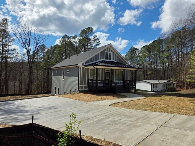 Building Photo - 147 Dripping Rock Trl