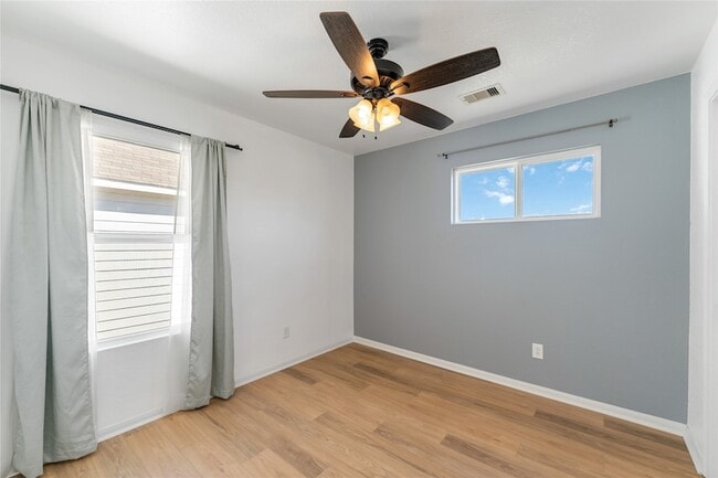 Building Photo - 16734 Warbler Dr