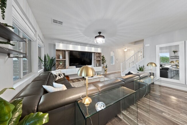 Building Photo - Luxury Dream Home with Unmatched Views and Resort-Style Amenities