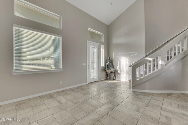 Building Photo - 912 Crystal Deer Dr