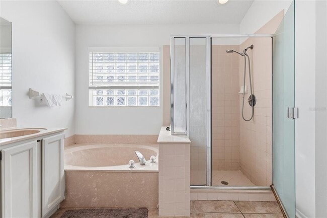 Building Photo - 8619 Knottingham Dr