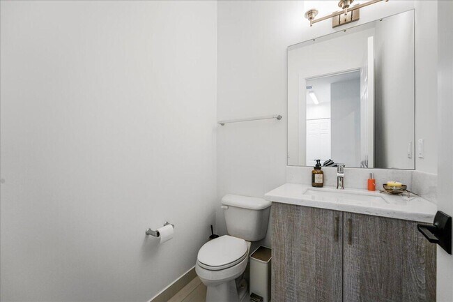 Building Photo - 9093 Chauvet Wy