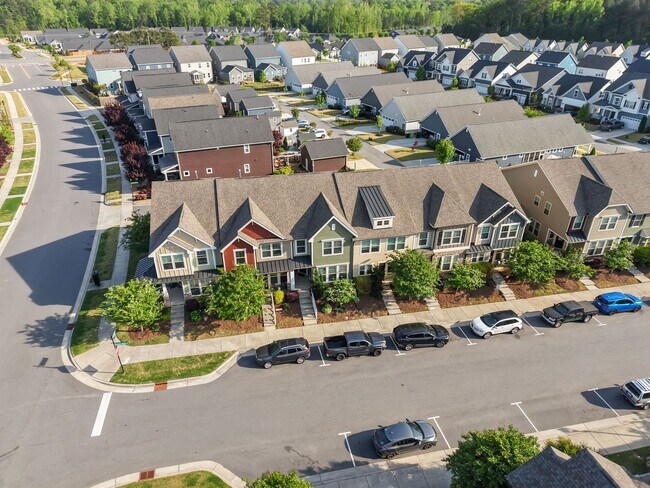 Building Photo - 1709 Shady Oaks Dr