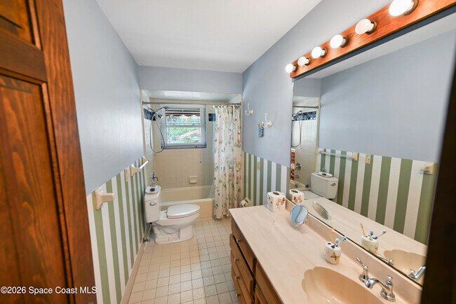 Building Photo - 2230 Sykes Creek Dr