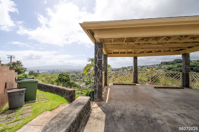 Building Photo - $3650.00 | 2bd/2.5ba Single Family Home in Halawa Heights