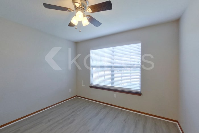 Building Photo - 521 SW 163rd St