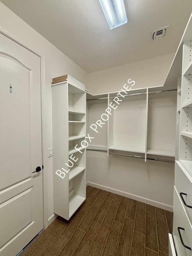 Building Photo - 11718 N Key Lime Pl