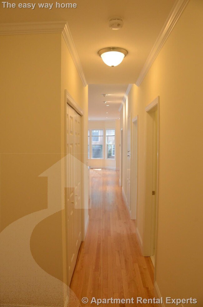 Building Photo - 15 Langdon St