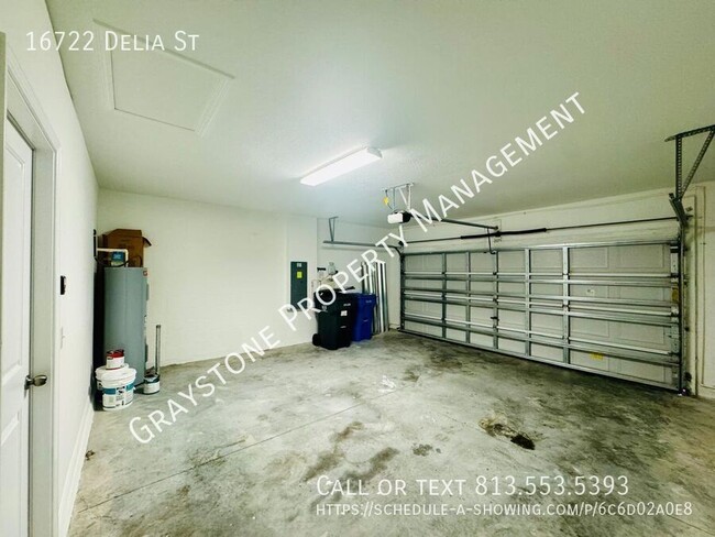 Building Photo - 16722 Delia St