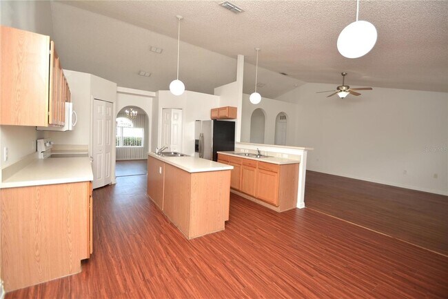 Building Photo - 36 Frenora Ln