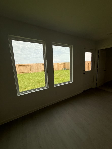 Building Photo - 21642 Cottonwood Mdws Trl
