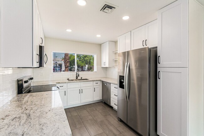 Building Photo - 2 Bedroom remodeled home in 55+ community ...