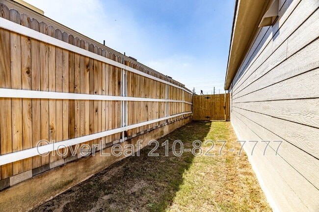 Building Photo - 4407 Grassland Pass