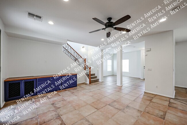 Building Photo - 1074 S Hawk Ln