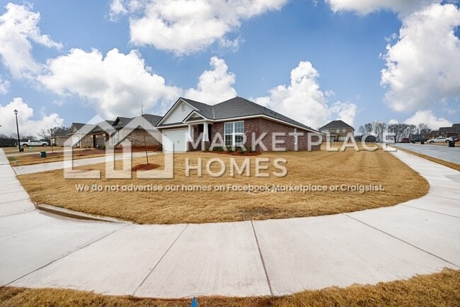 Building Photo - 14163 Nursery Dr