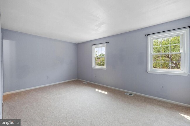 Building Photo - 4825 Nash Dr
