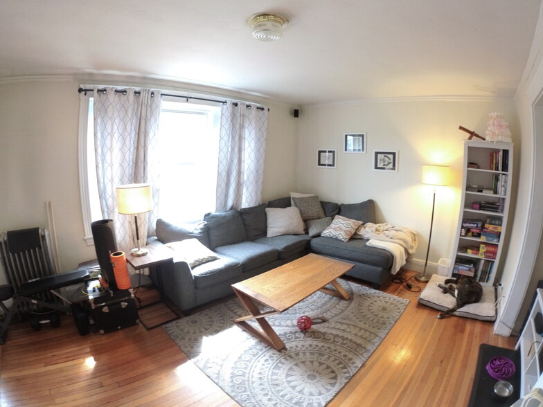 1615 Comm #2 - 1619 Commonwealth Ave