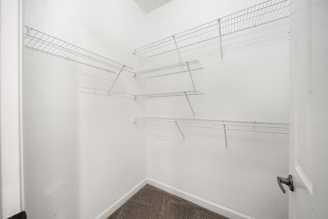 Building Photo - 9004 Pumpkin Ridge