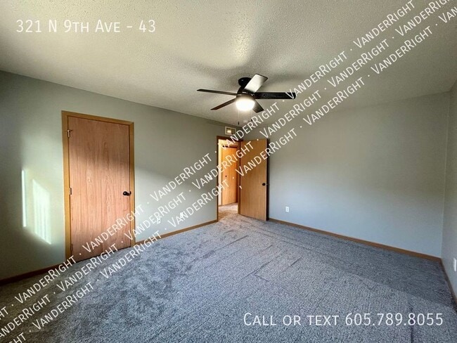 Building Photo - 321 9th Ave