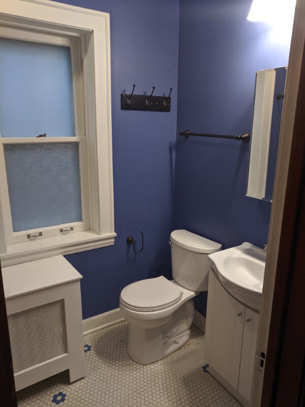 Building Photo - 1430 Maple Ave